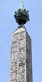 Solare obelisk