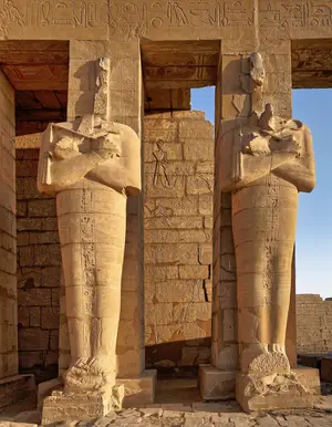 Statues in front of the Ramesseum king list